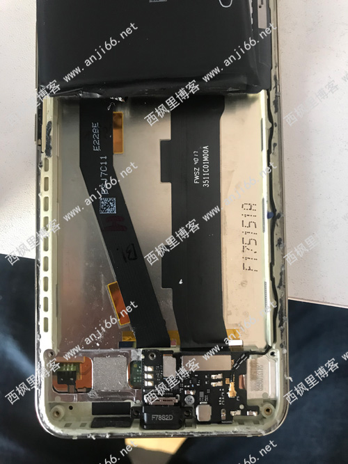 米6钉子户，更换电池再战2年。