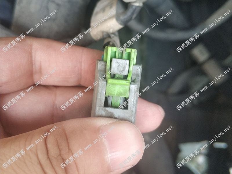 冷车打火喘抖怎么办?倒车灯倒车雷达影像没反应怎么办?