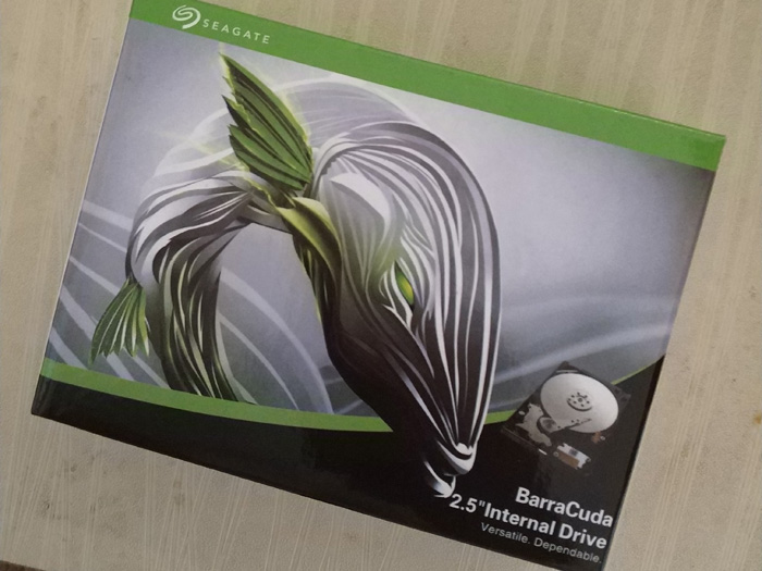 华硕飞行堡垒FX95G加装机械硬盘教程