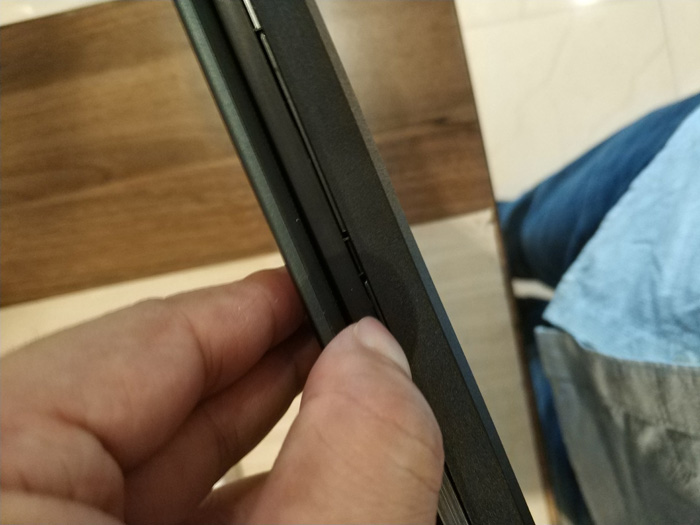 华硕飞行堡垒FX95G加装机械硬盘教程