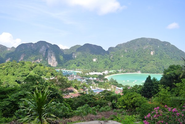 皮皮岛（Phi Phi Island）自助游旅游基本信息简介